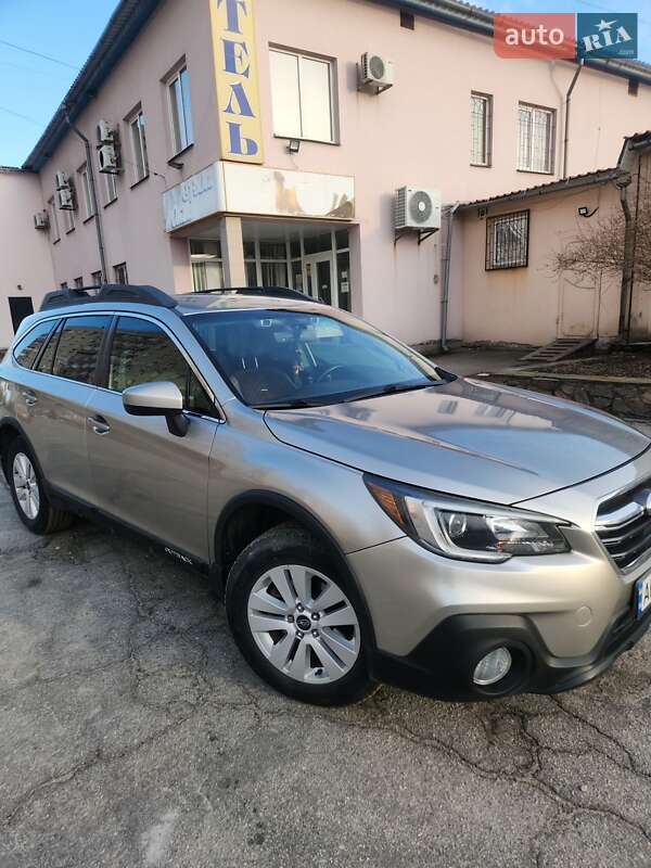 Универсал Subaru Outback 2018 в Запорожье