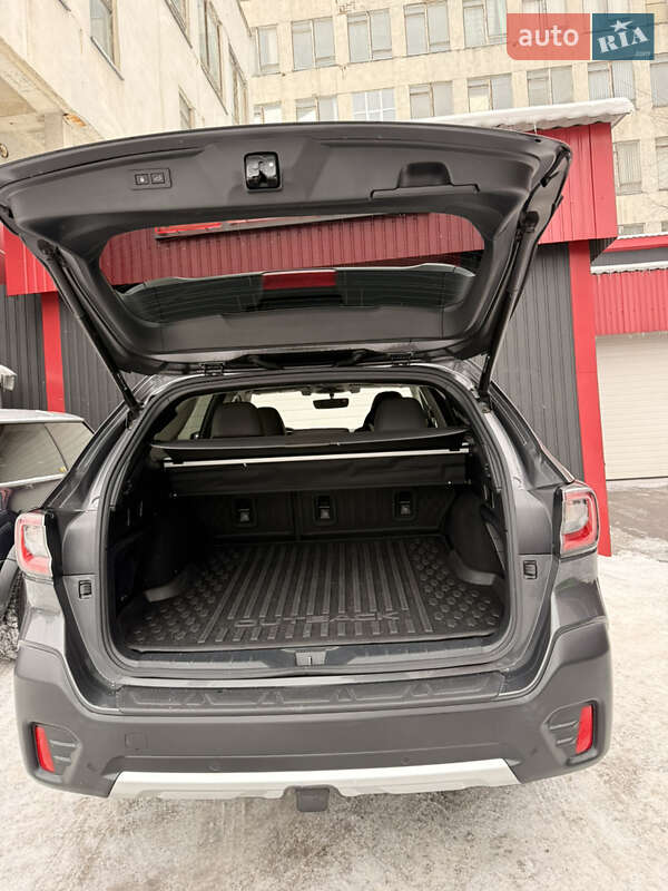 Позашляховик / Кросовер Subaru Outback 2020 в Києві