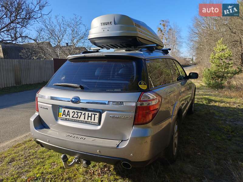 Універсал Subaru Outback 2008 в Києві