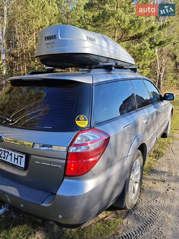 Універсал Subaru Outback 2008 в Києві