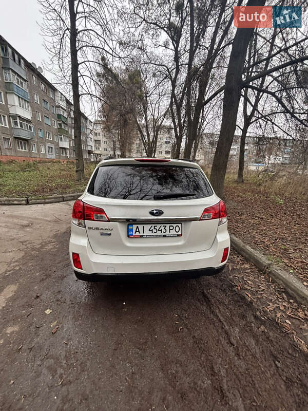 Универсал Subaru Outback 2014 в Житомире