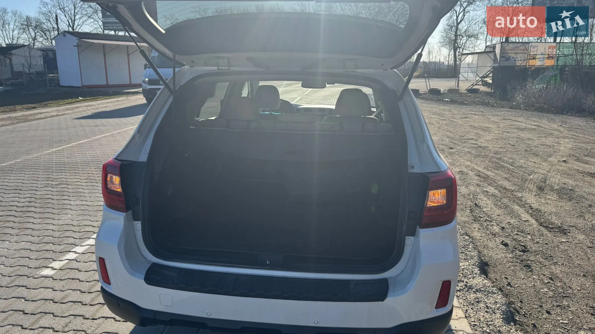 2015 Subaru Outback - мініатюра 3