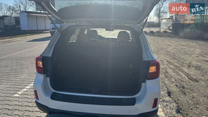 Універсал Subaru Outback 2015 в Чернівцях