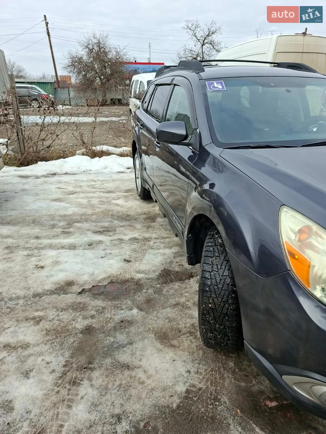 2011 Subaru Outback - мініатюра 2