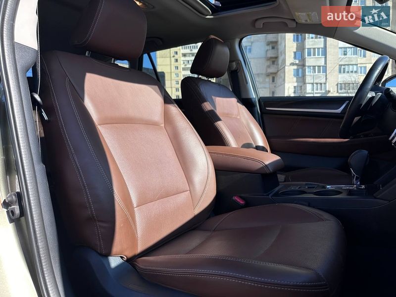Універсал Subaru Outback 2017 в Києві фото 12 Універсал Subaru Outback 2017 в Києві
