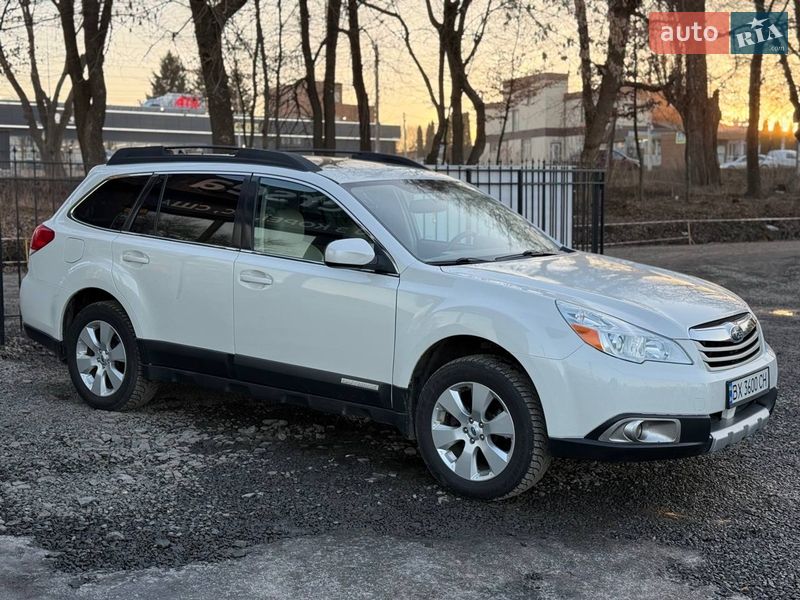 Універсал Subaru Outback 2011 в Хмельницькому