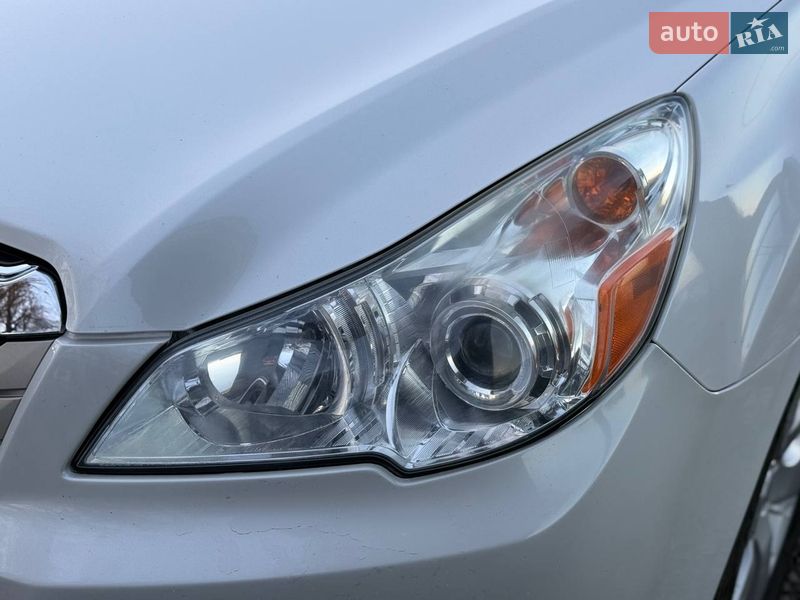 Універсал Subaru Outback 2011 в Хмельницькому