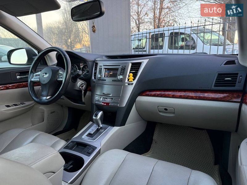 Універсал Subaru Outback 2011 в Хмельницькому