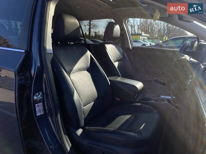 Универсал Subaru Outback 2017 в Киеве фото 30 Универсал Subaru Outback 2017 в Киеве