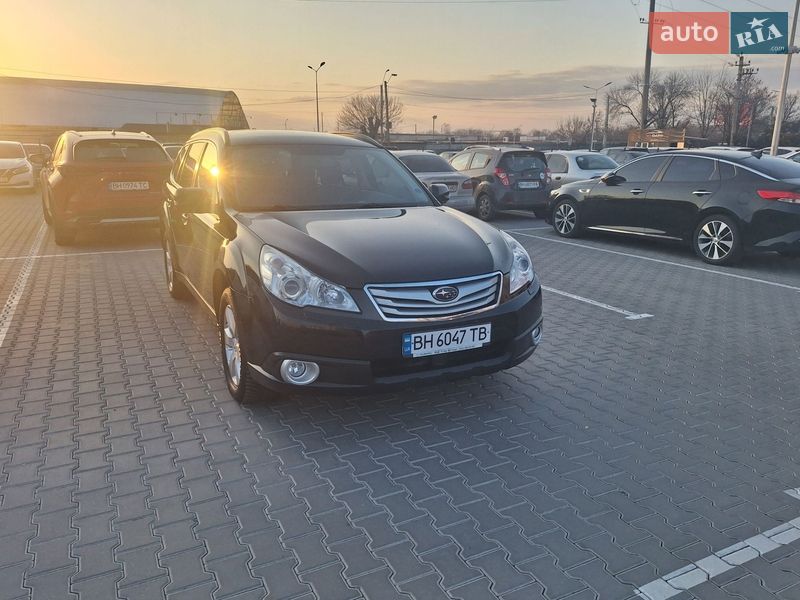 Універсал Subaru Outback 2011 в Одесі