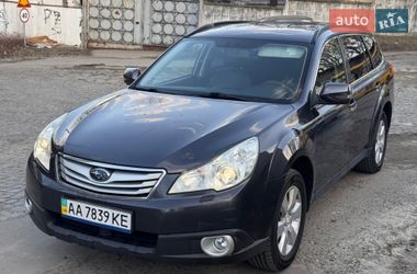 Універсал Subaru Outback 2010 в Києві