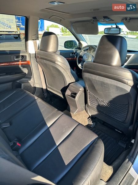 Універсал Subaru Outback 2011 в Бучачі