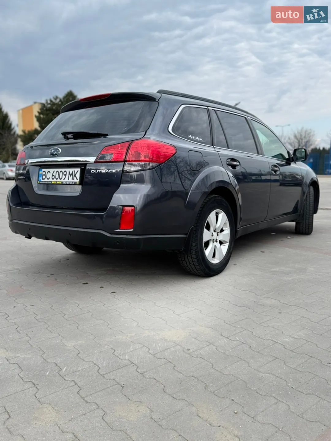 2010 Subaru Outback - мініатюра 6