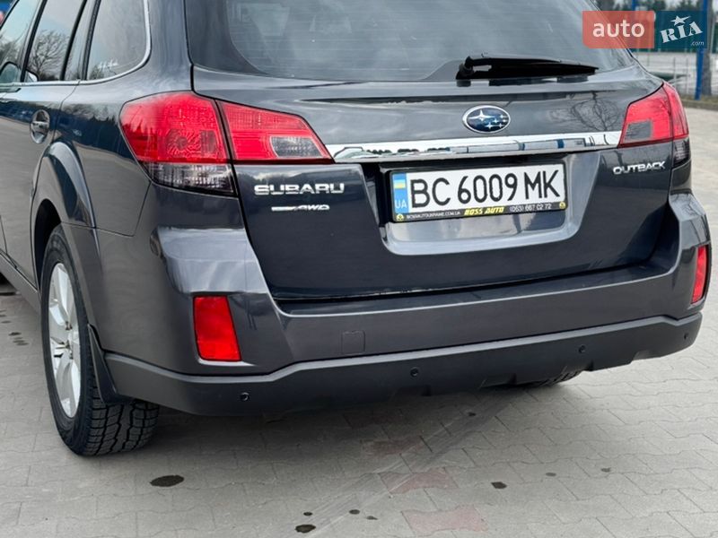 Универсал Subaru Outback 2010 в Львове