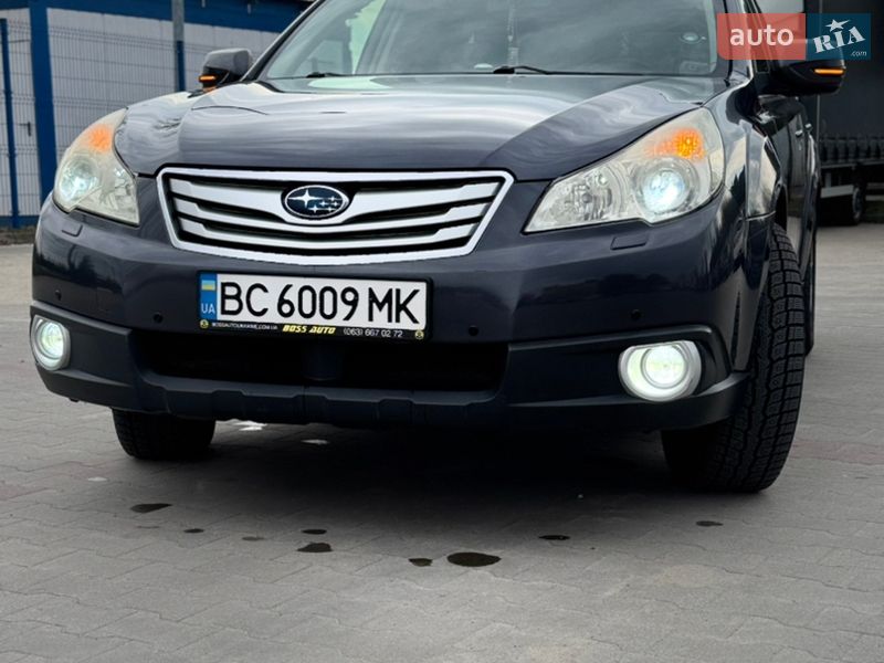 Универсал Subaru Outback 2010 в Львове