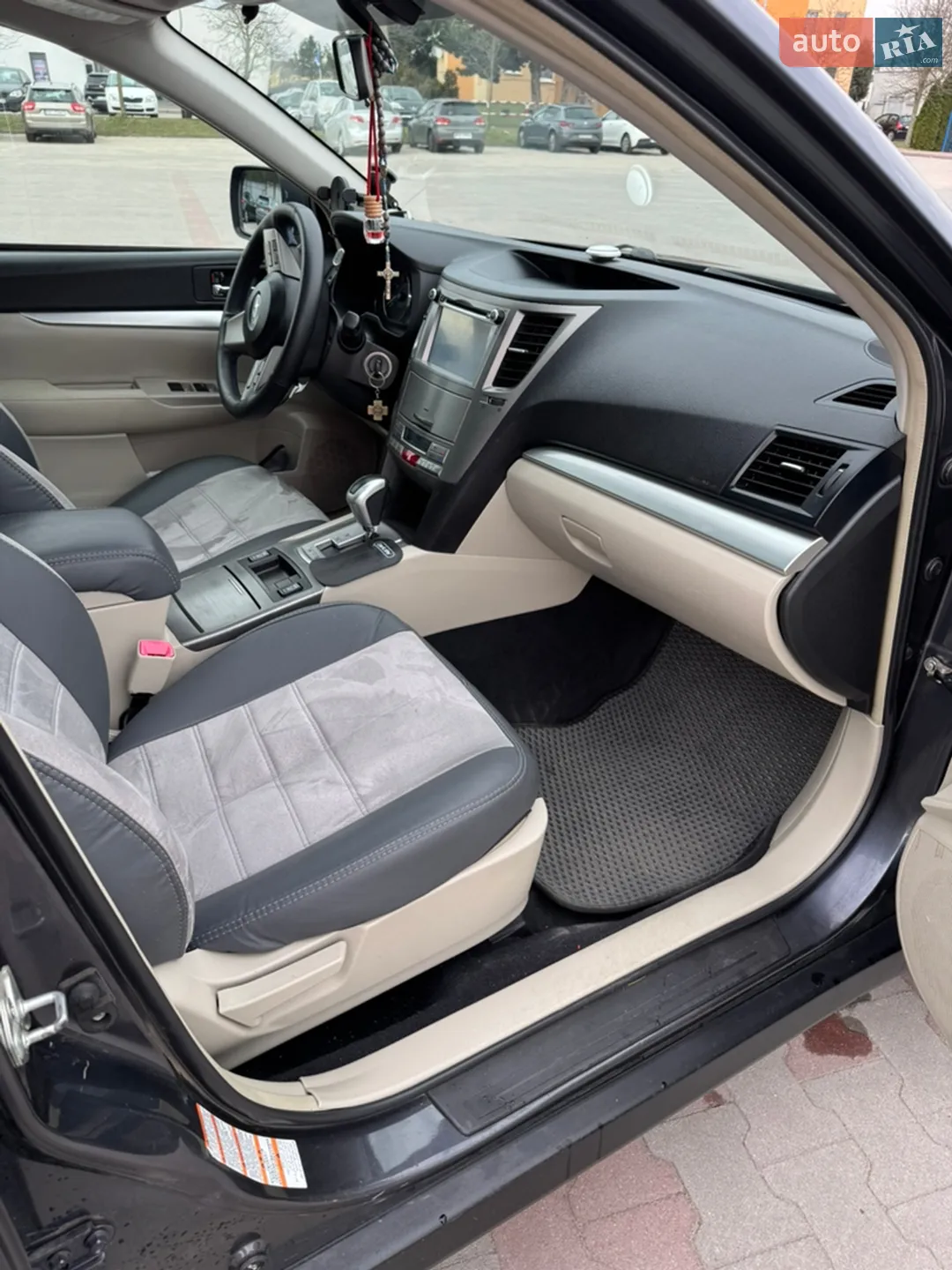 2010 Subaru Outback - мініатюра 29