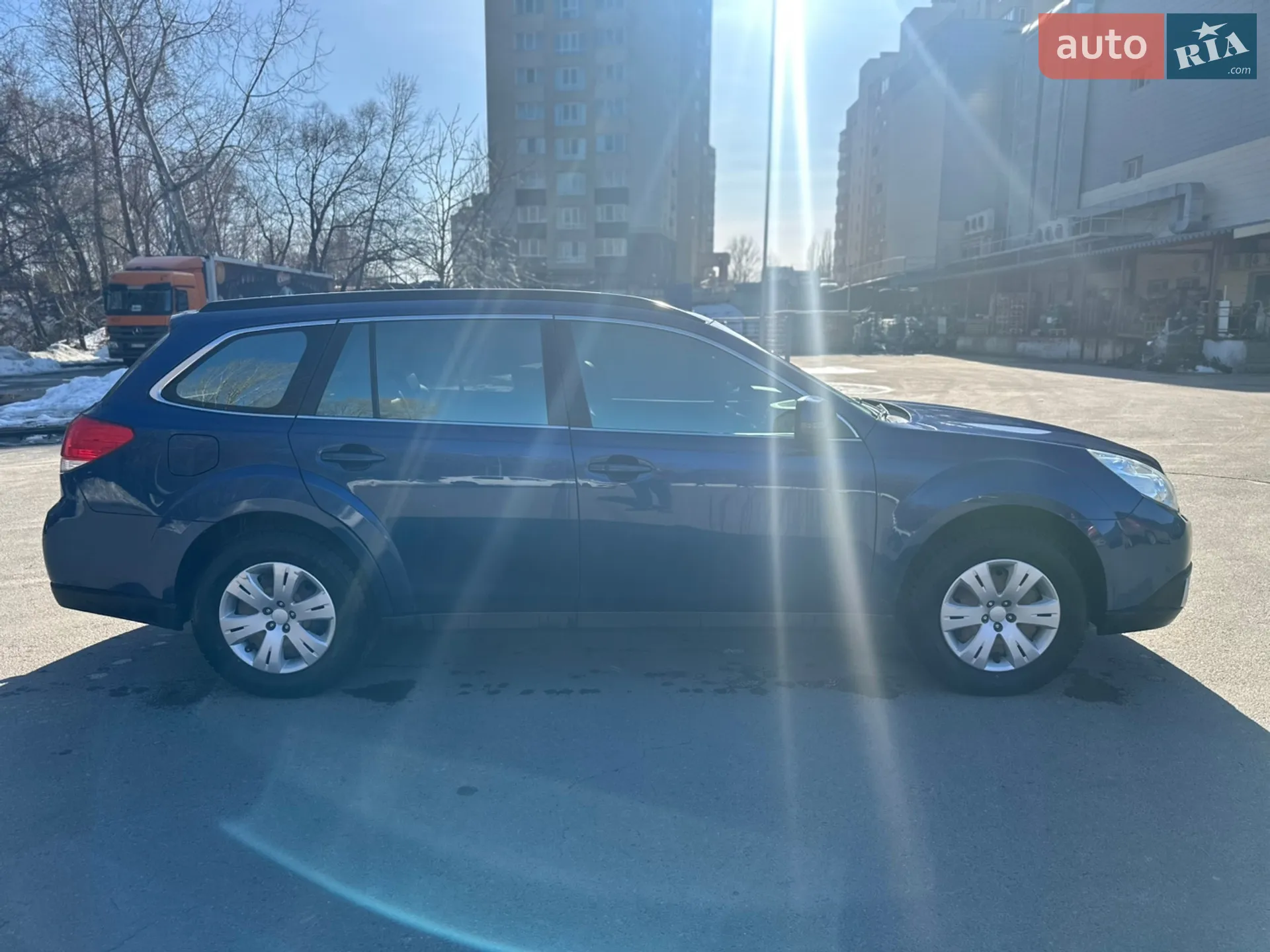 2011 Subaru Outback - мініатюра 3