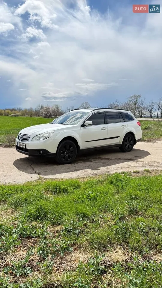 2011 Subaru Outback - мініатюра 9