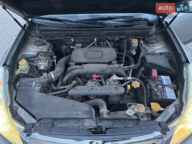 Універсал Subaru Outback 2011 в Луцьку