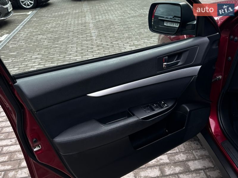 Універсал Subaru Outback 2010 в Києві