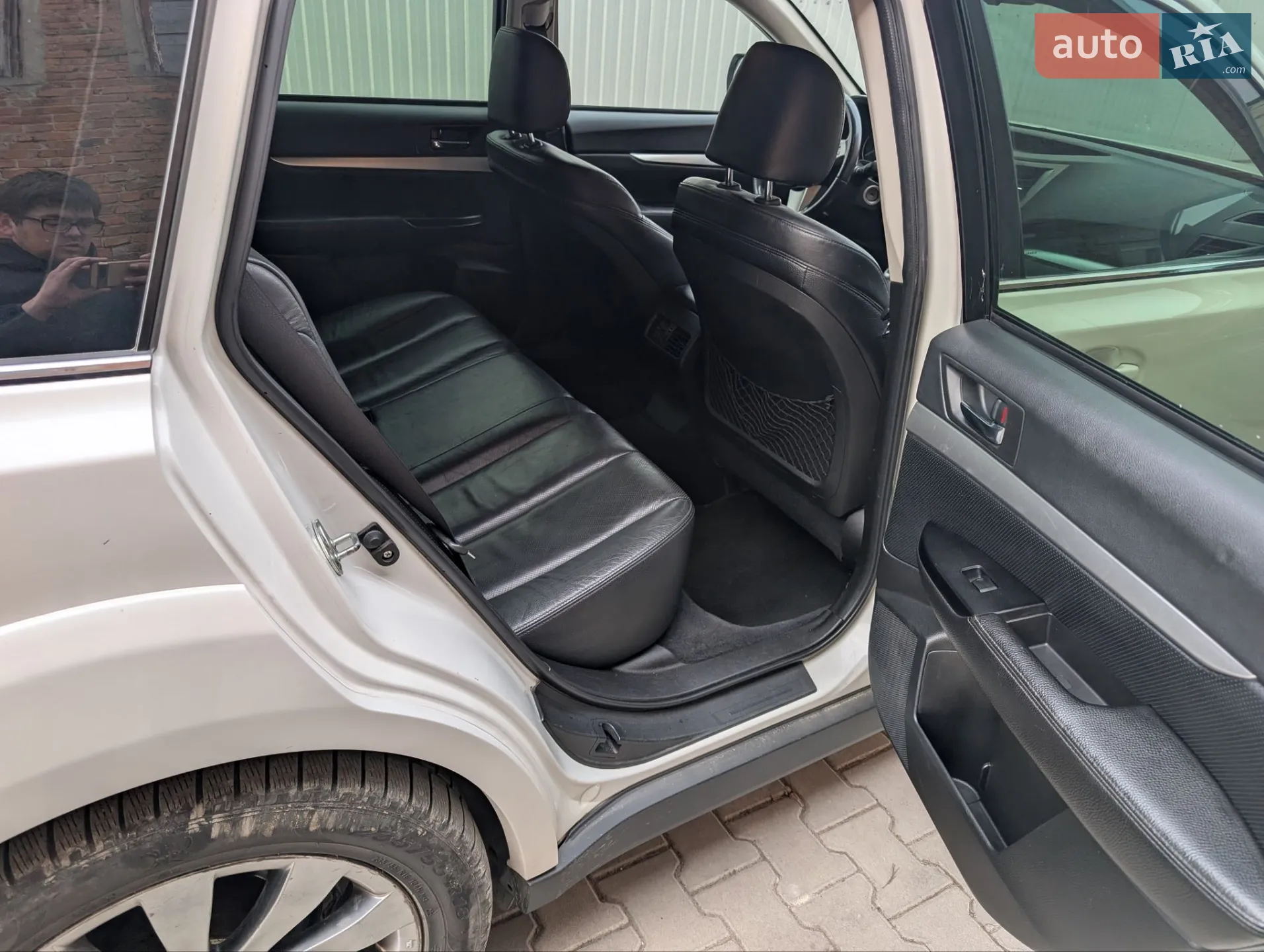 2010 Subaru Outback - мініатюра 12