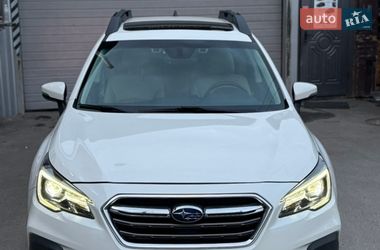 Универсал Subaru Outback 2018 в Киеве