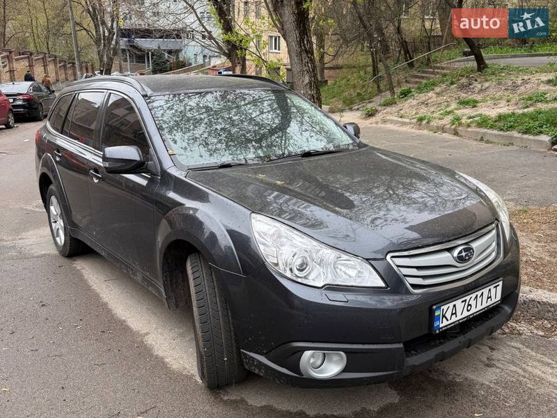 Subaru Outback 2011