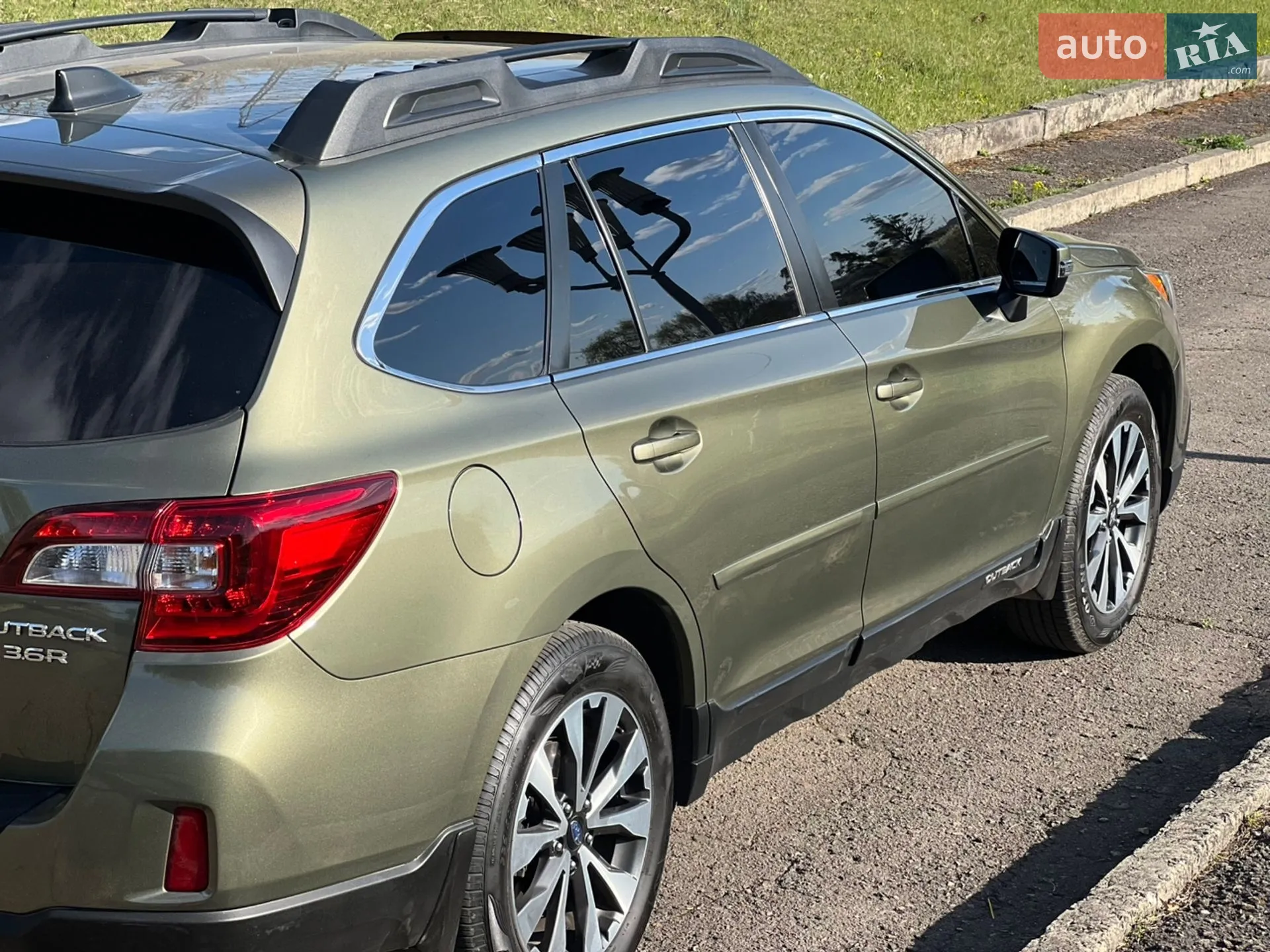 2016 Subaru Outback - мініатюра 4