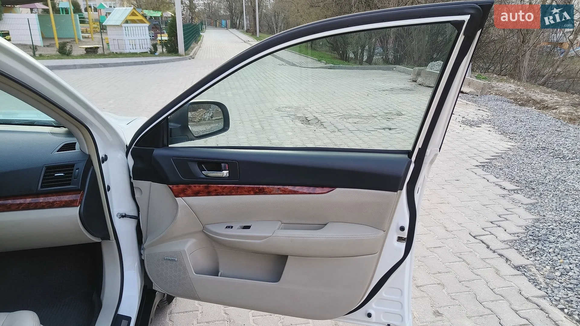 2012 Subaru Outback - мініатюра 14