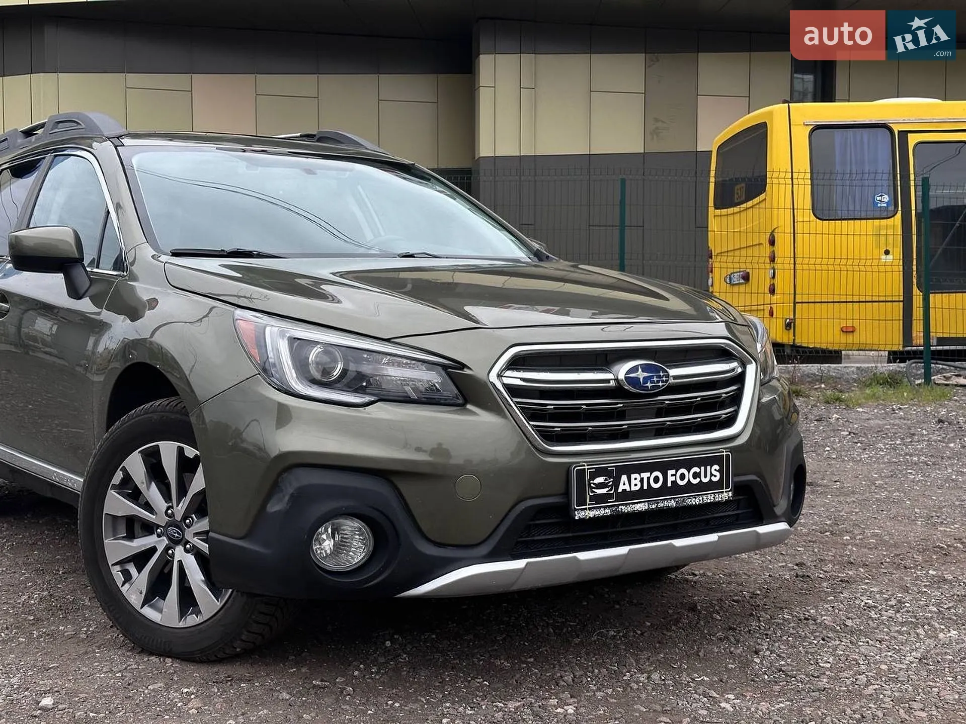 2017 Subaru Outback - мініатюра 2