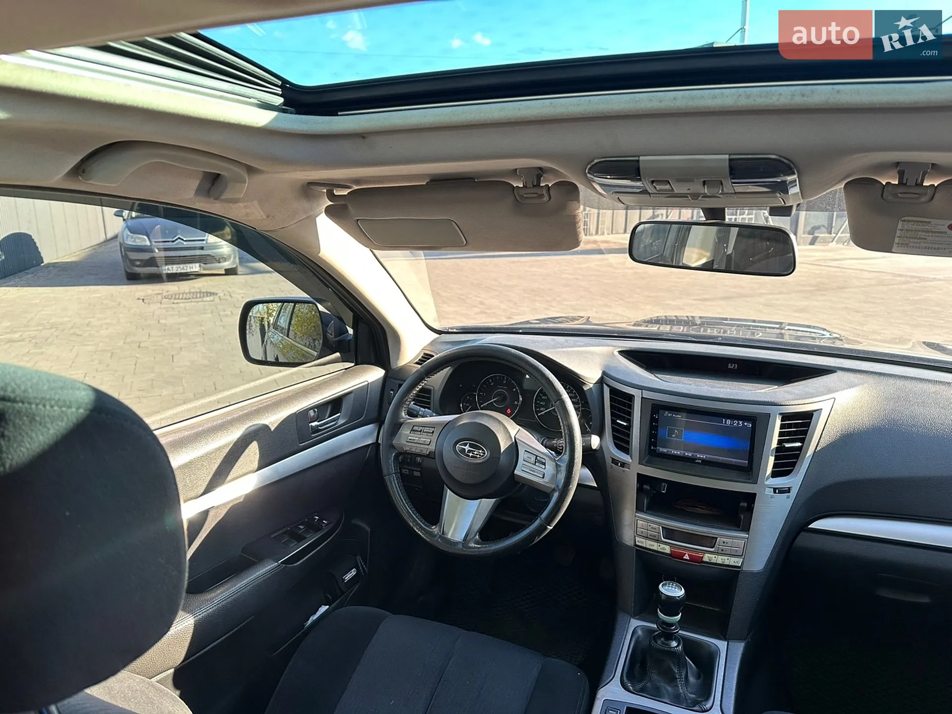 2011 Subaru Outback - мініатюра 11