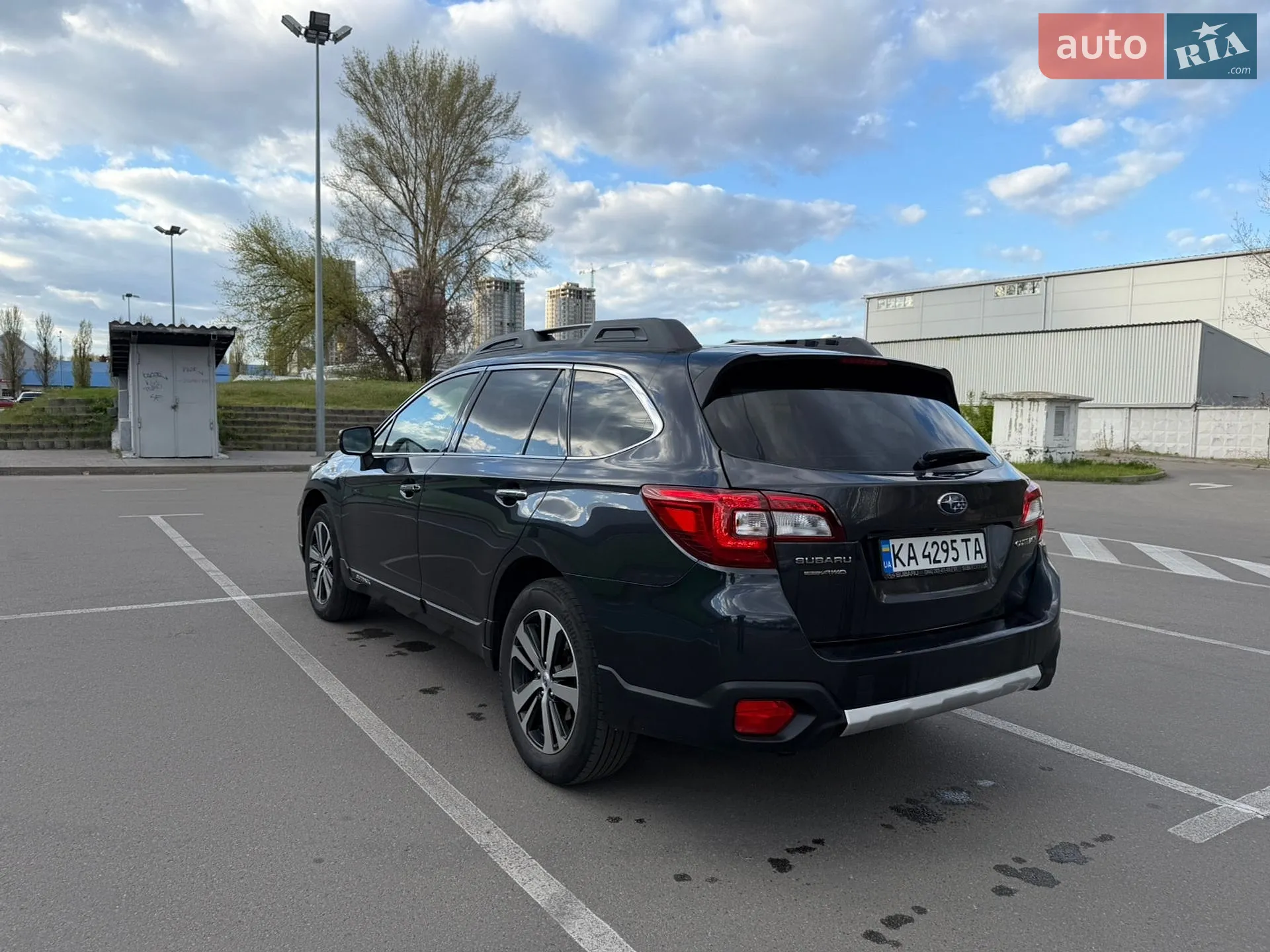 2018 Subaru Outback - мініатюра 2