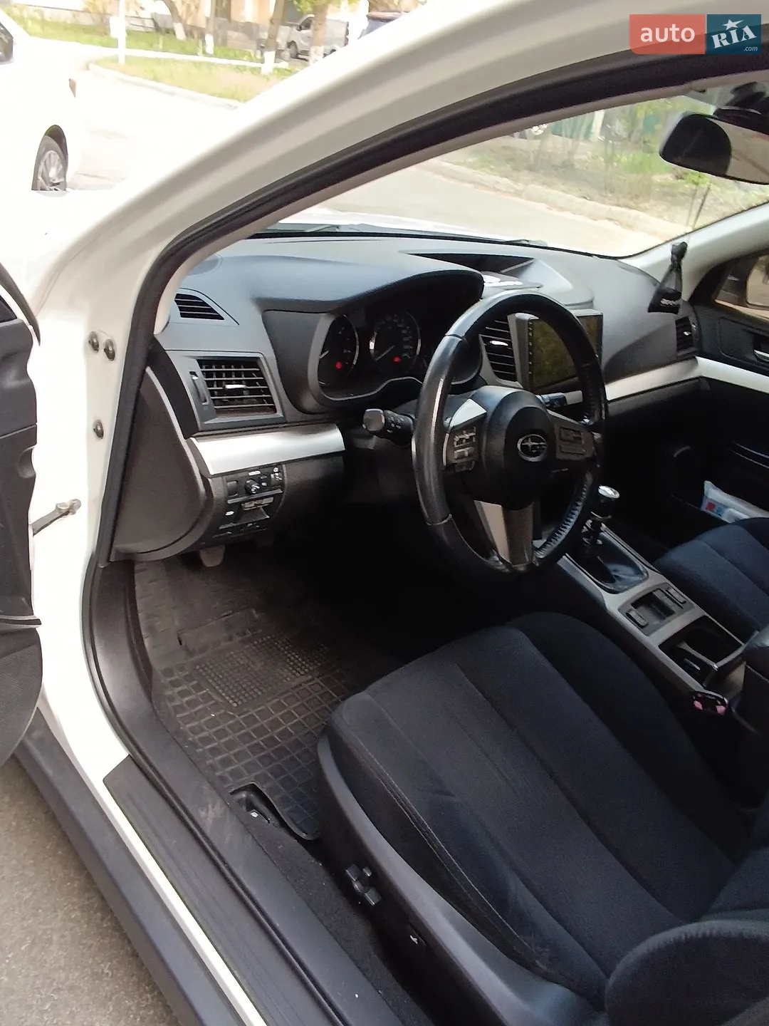 2011 Subaru Outback - мініатюра 15