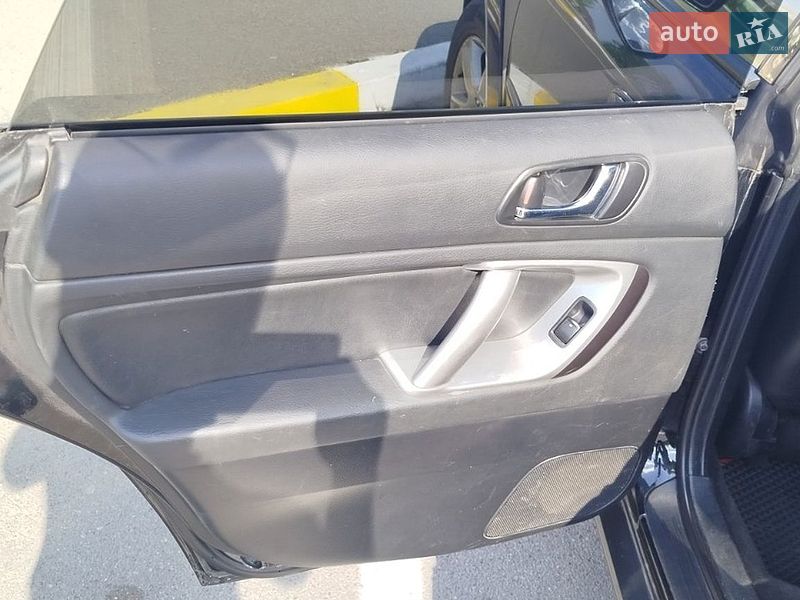 Универсал Subaru Outback 2008 в Буче