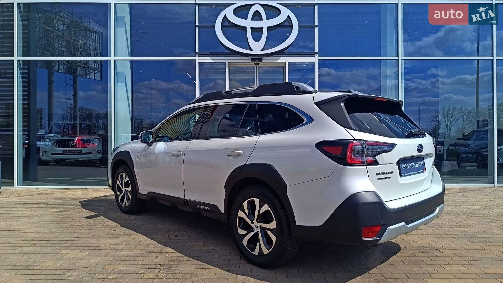 2022 Subaru Outback - мініатюра 2