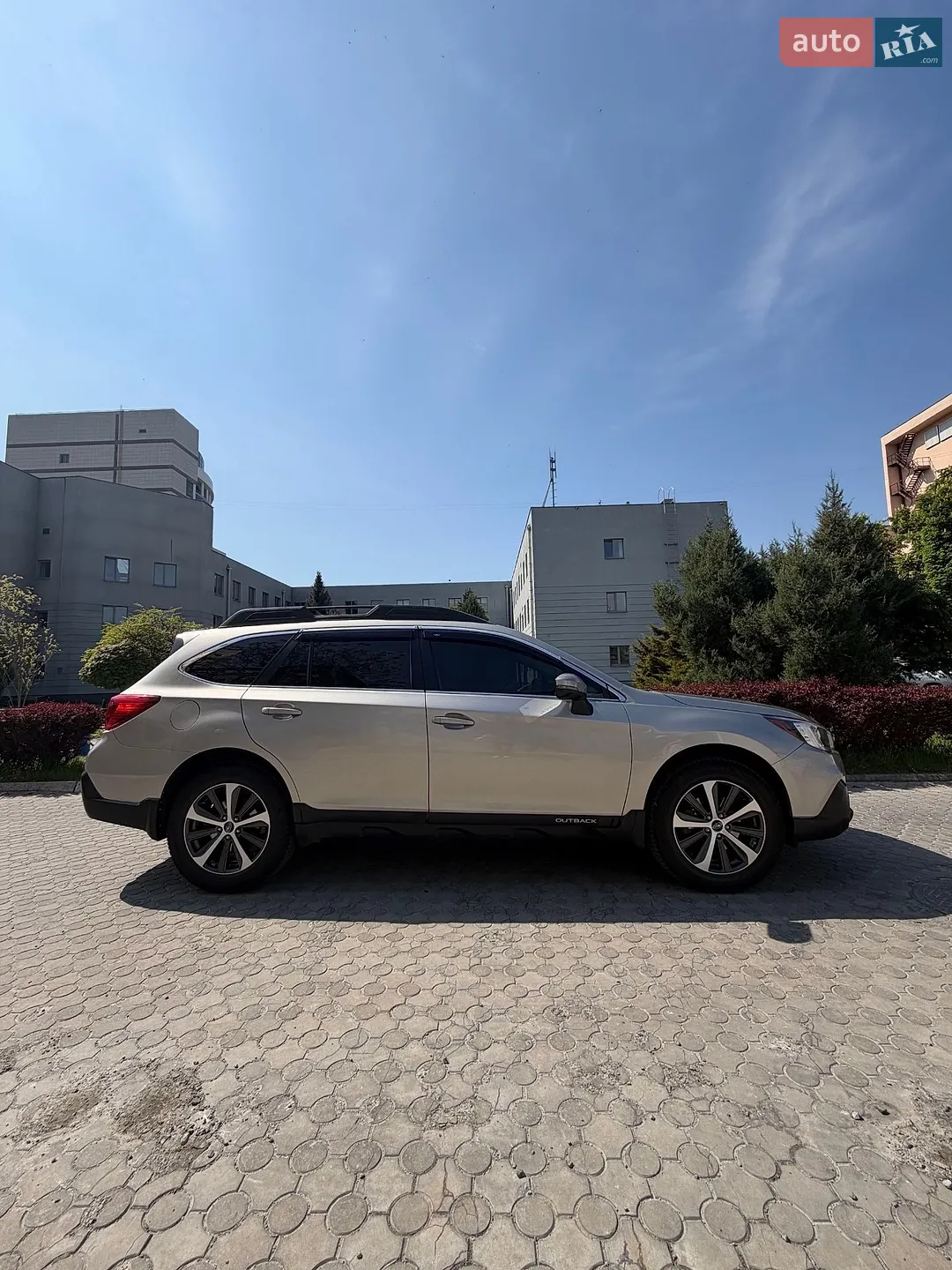 2017 Subaru Outback - мініатюра 6