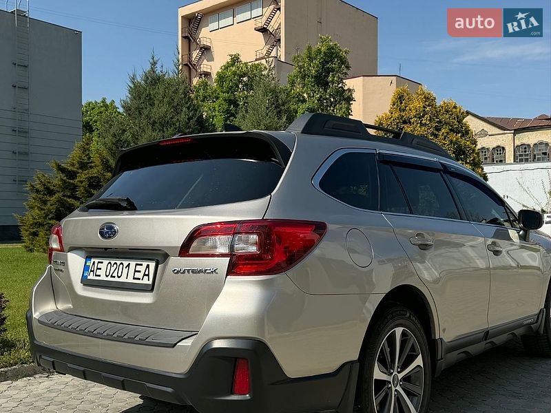 Универсал Subaru Outback 2017 в Днепре