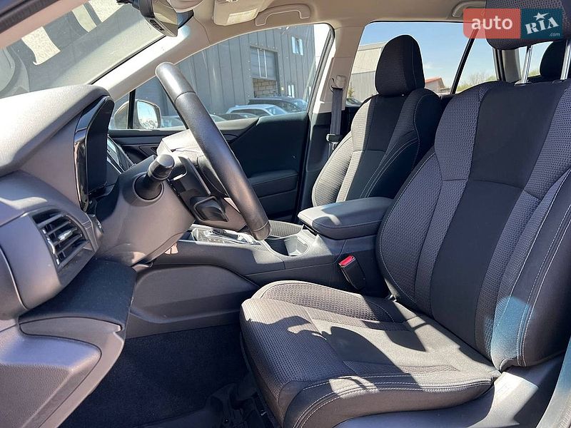 Внедорожник / Кроссовер Subaru Outback 2021 в Львове