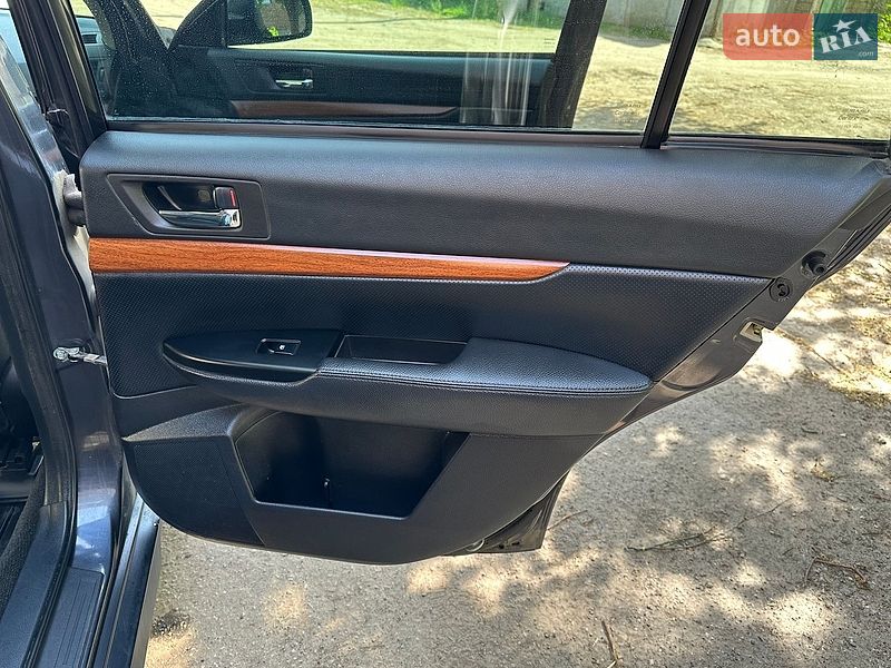 Універсал Subaru Outback 2012 в Харкові