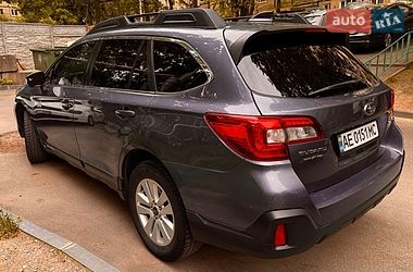 Універсал Subaru Outback 2017 в Дніпрі