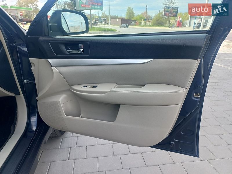 Универсал Subaru Outback 2012 в Ивано-Франковске