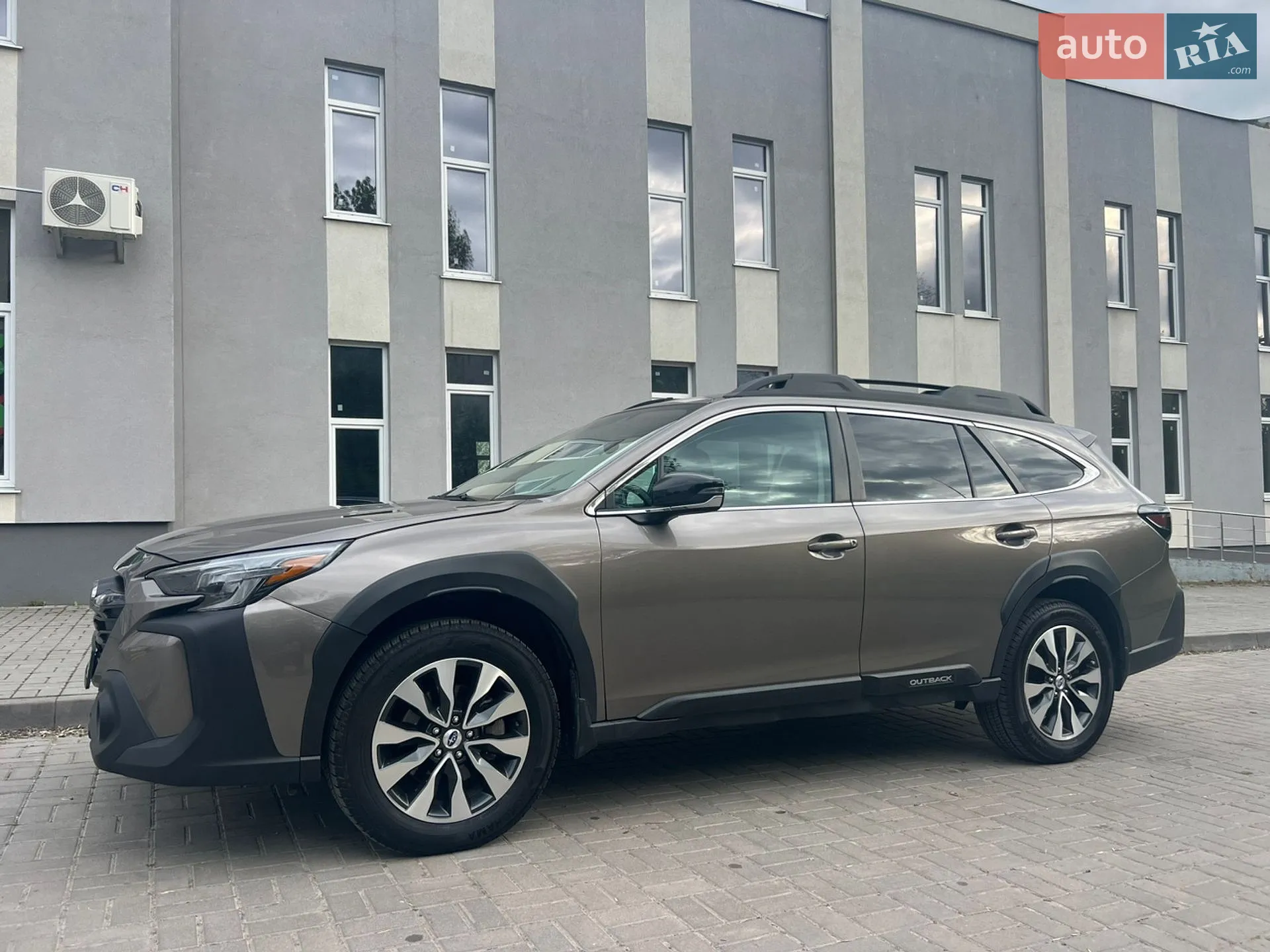 2022 Subaru Outback - мініатюра 11