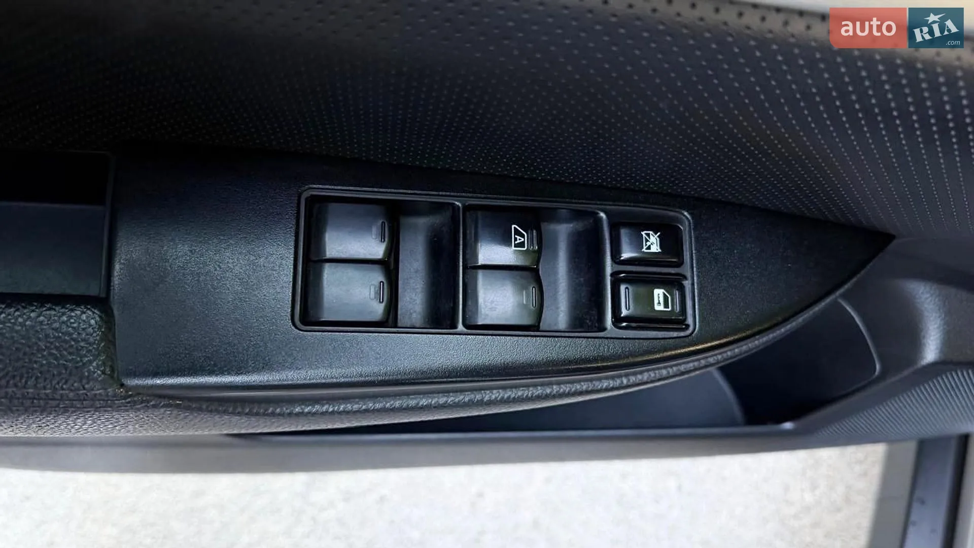 2011 Subaru Outback - мініатюра 17