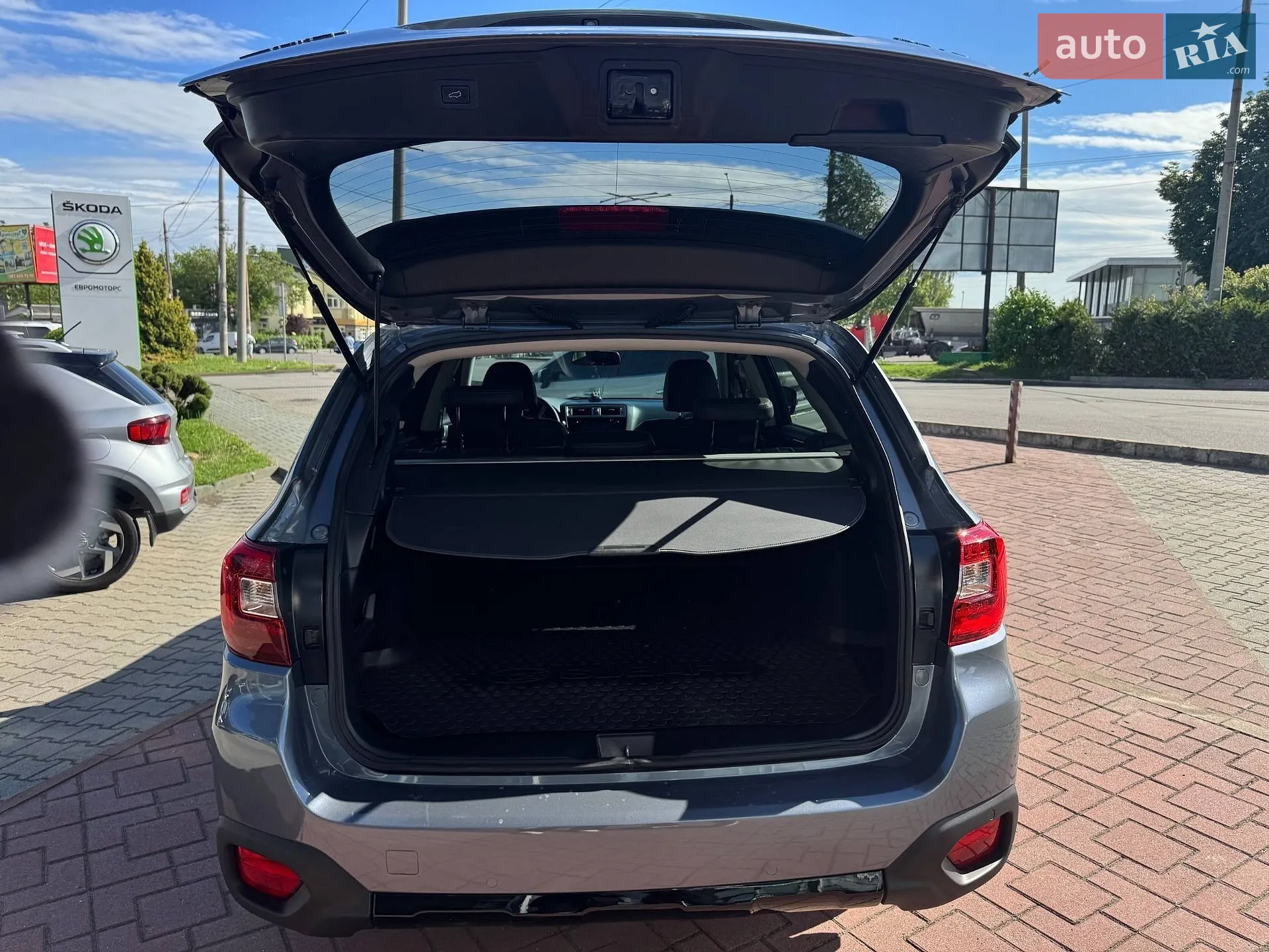 2017 Subaru Outback - мініатюра 13
