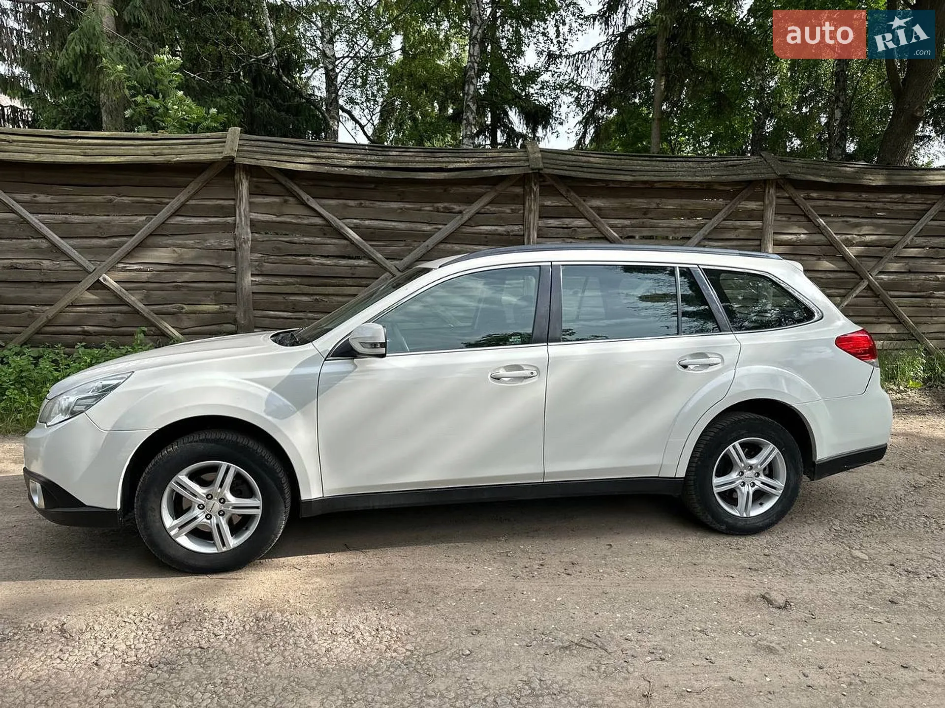 2011 Subaru Outback - мініатюра 11