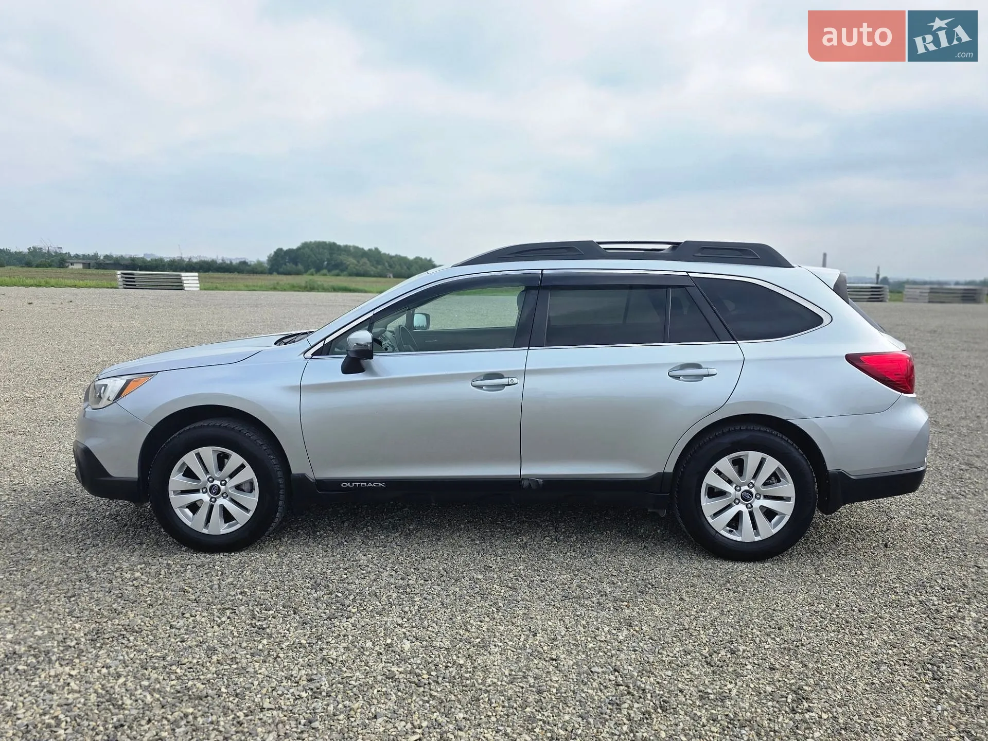 2015 Subaru Outback - мініатюра 2