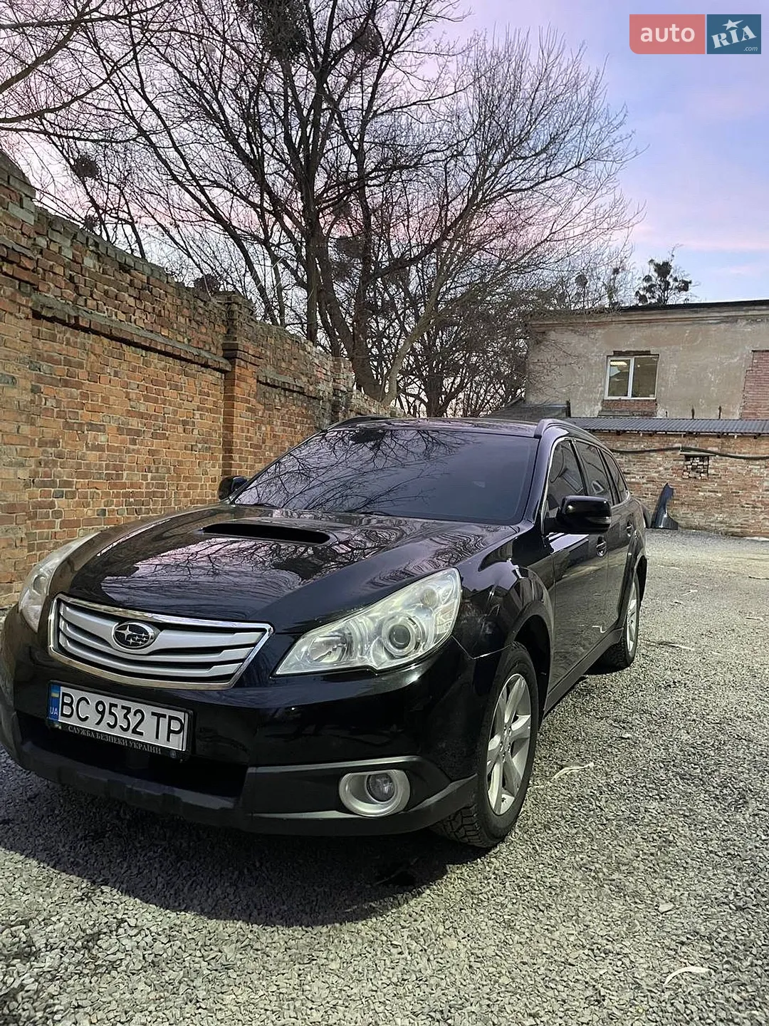 2011 Subaru Outback - мініатюра 2