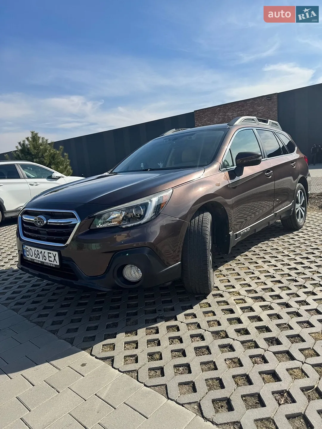 2018 Subaru Outback - мініатюра 2