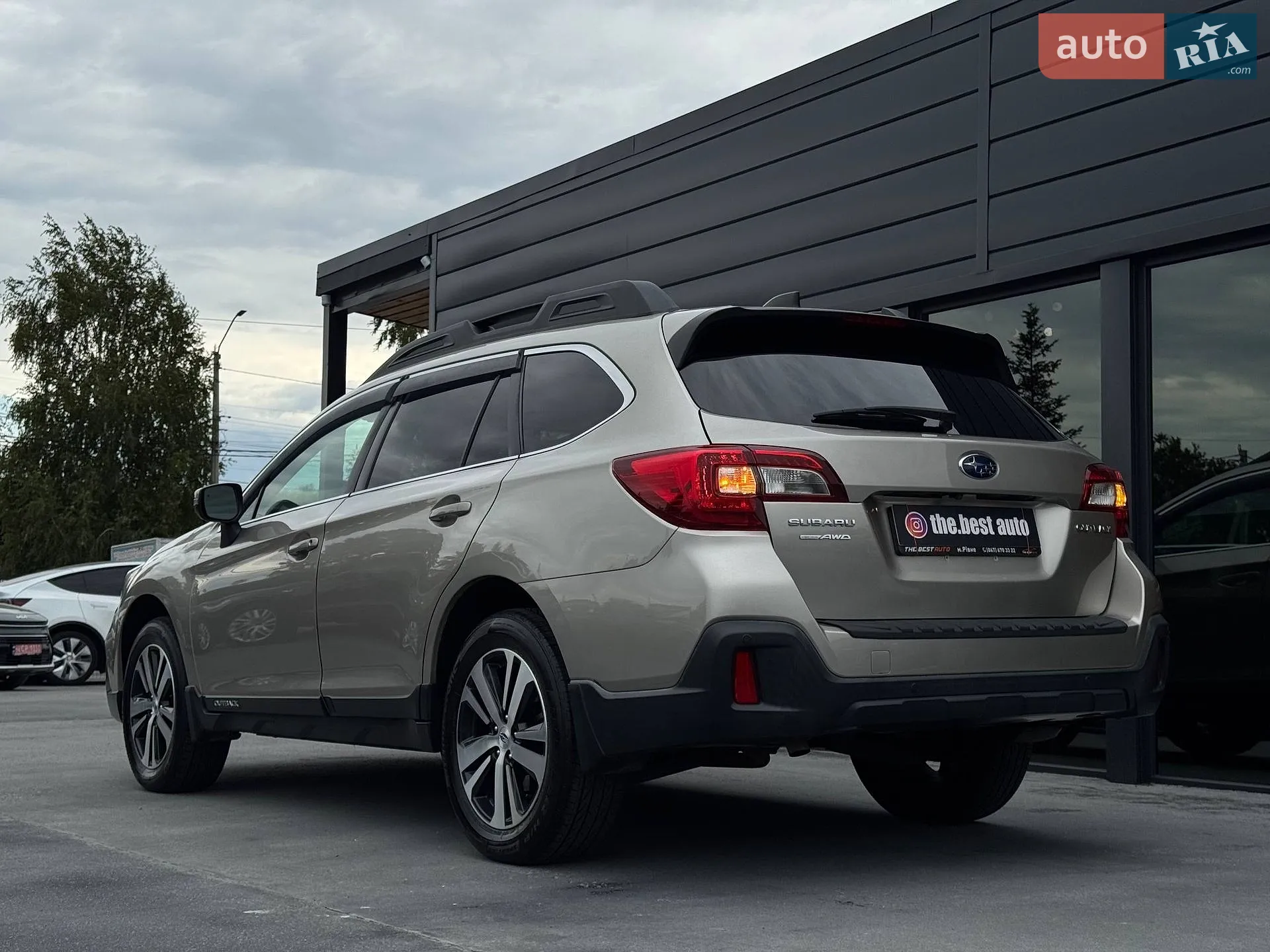 2018 Subaru Outback - мініатюра 19