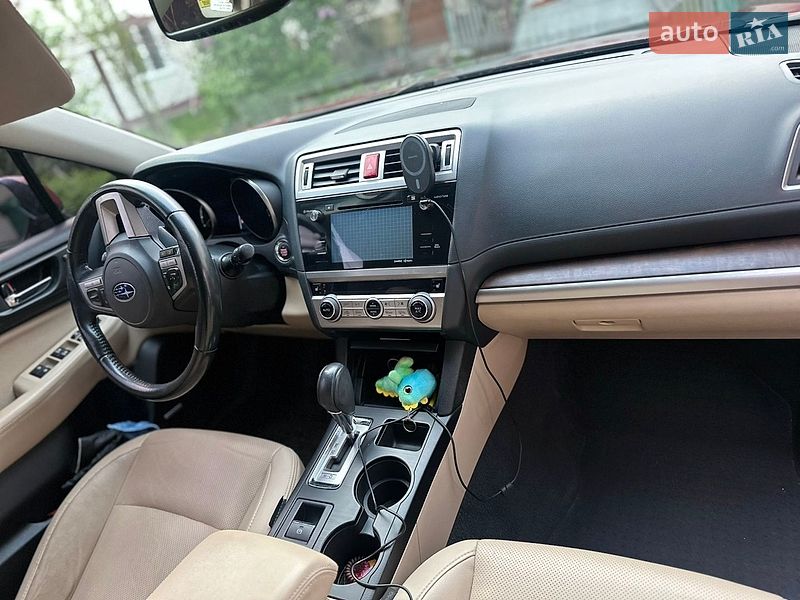 Универсал Subaru Outback 2014 в Городке